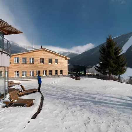 Отель Olympie 3*